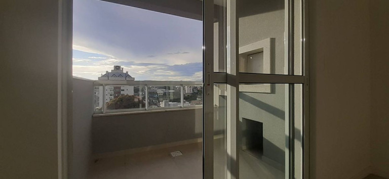 Imagem Apartamento com 2 Quartos à Venda, 71 m² em Capoeiras - Florianópolis