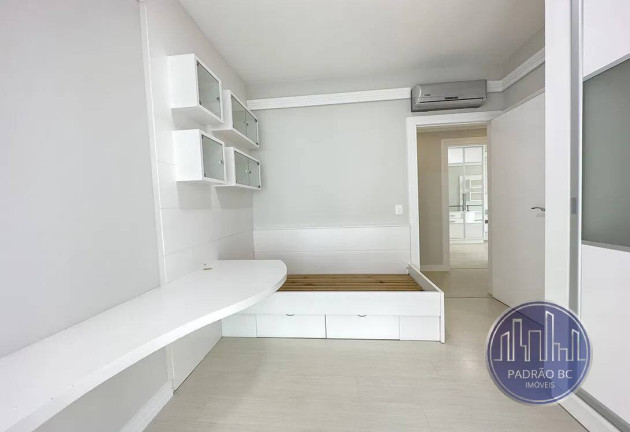 Imagem Apartamento com 3 Quartos à Venda, 138 m² em Centro - Balneário Camboriú Imagem Apartamento com 3 Quartos à Venda, 138 m² em Centro - Balneário Camboriú