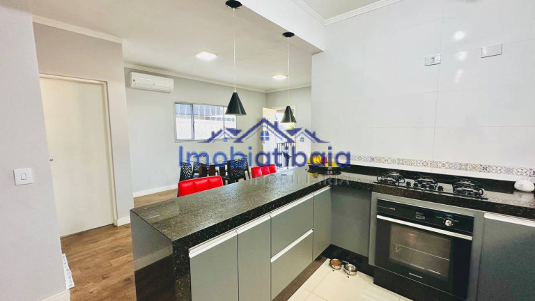Imagem Casa com 3 Quartos à Venda, 500 m² em Jardim Estância Brasil - Atibaia