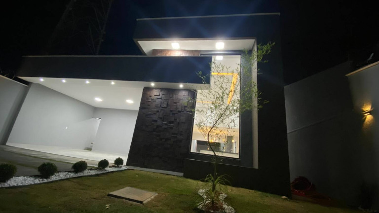 Imagem Casa com 3 Quartos à Venda, 360 m² em Residencial Jardim Canedo - Senador Canedo