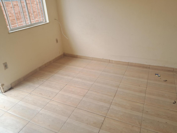 Imagem Casa com 1 Quarto à Venda, em Campo Grande - Rio De Janeiro Imagem Casa com 1 Quarto à Venda, em Campo Grande - Rio De Janeiro