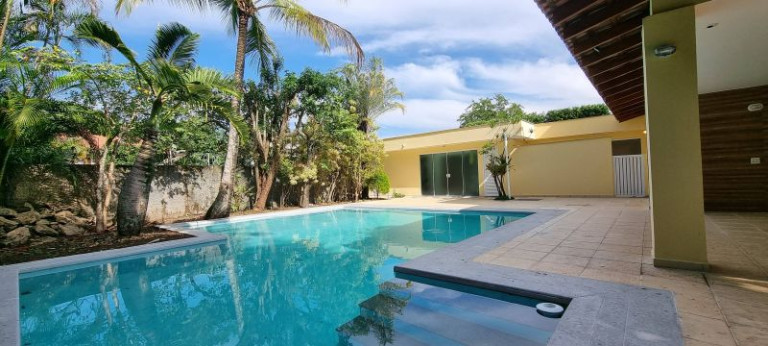 Imagem Casa com 5 Quartos para Alugar, 1.095 m² em Barra Da Tijuca - Rio De Janeiro