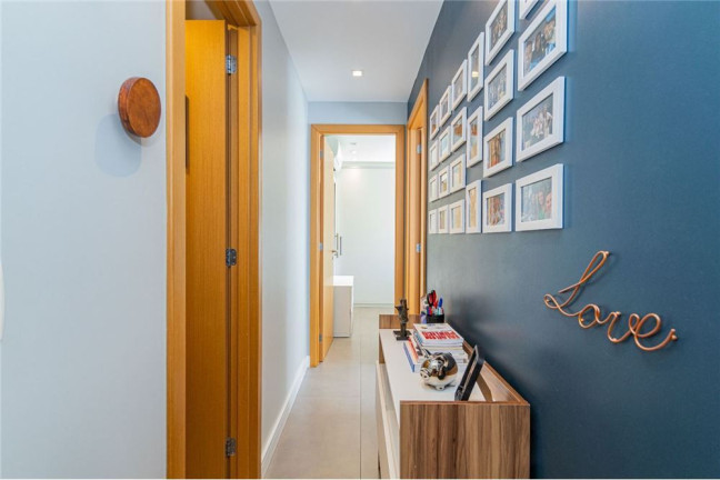 Imagem Apartamento com 2 Quartos à Venda, 56 m² em Menino Deus - Porto Alegre Imagem Apartamento com 2 Quartos à Venda, 56 m² em Menino Deus - Porto Alegre