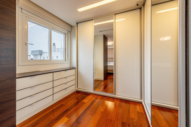 Imagem Apartamento com 3 Quartos à Venda, 112 m² em Petrópolis - Porto Alegre Imagem Apartamento com 3 Quartos à Venda, 112 m² em Petrópolis - Porto Alegre