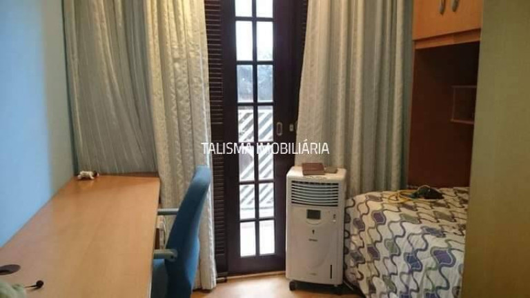 Imagem Sobrado com 3 Quartos à Venda, 125 m² em Taboão Da Serra