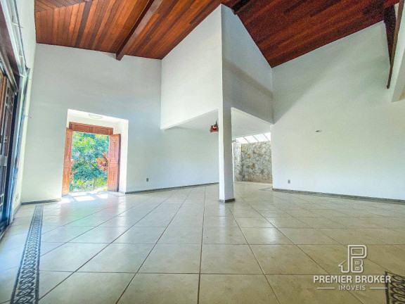 Imagem Casa com 4 Quartos à Venda, 289 m² em Tijuca - Teresópolis Imagem Casa com 4 Quartos à Venda, 289 m² em Tijuca - Teresópolis