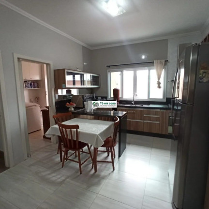 Imagem Casa com 3 Quartos à Venda, 175 m² em Condomínio Residencial Mantiqueira - São José Dos Campos
