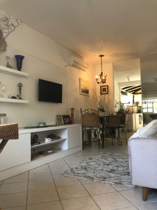 Sobrado com 1 Quarto para Alugar, 55 m² em Estaleiro - Balneário Camboriú