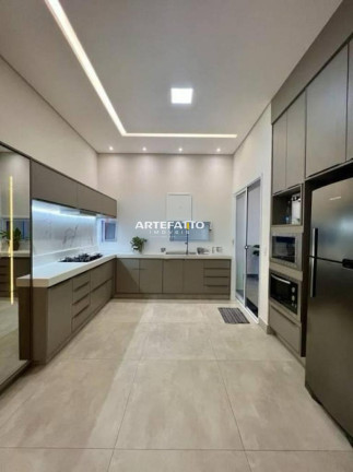 Imagem Casa com 3 Quartos à Venda, 300 m² Imagem Casa com 3 Quartos à Venda, 300 m²