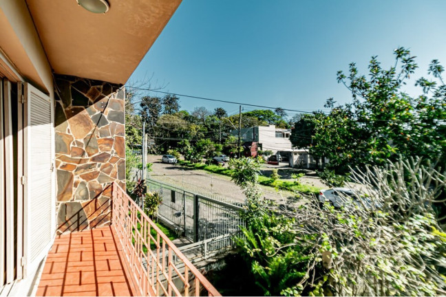 Imagem Casa com 4 Quartos à Venda, 352 m² em Jardim São Pedro - Porto Alegre Imagem Casa com 4 Quartos à Venda, 352 m² em Jardim São Pedro - Porto Alegre