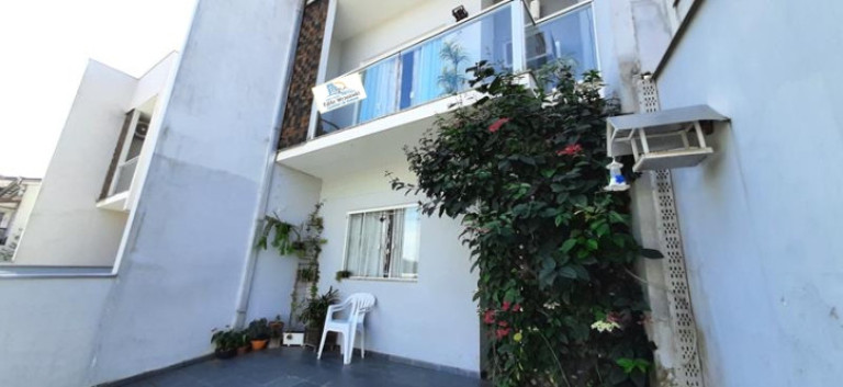 Imagem Casa com 2 Quartos à Venda, 65 m² em Petrópolis - Joinville