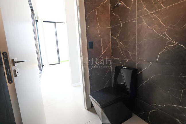 Imagem Casa de Condomínio com 3 Quartos à Venda, 424 m² em Santa Regina - Camboriú