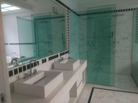 Imagem Casa com 7 Quartos à Venda, 1 m² em Santana De Parnaíba Imagem Casa com 7 Quartos à Venda, 1 m² em Santana De Parnaíba