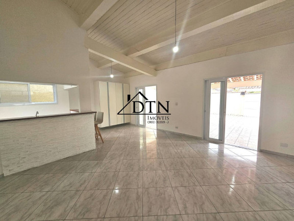 Imagem Casa com 3 Quartos à Venda, 185 m² em Centro - Ubatuba Imagem Casa com 3 Quartos à Venda, 185 m² em Centro - Ubatuba