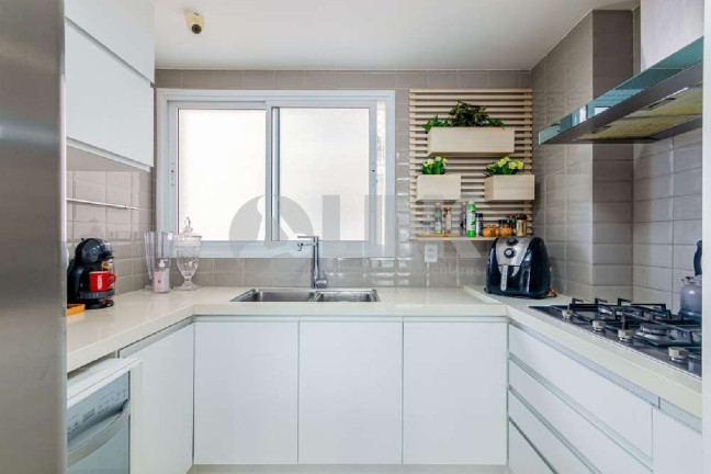 Imagem Apartamento com 3 Quartos à Venda, 125 m² em Jardim Europa - Porto Alegre
