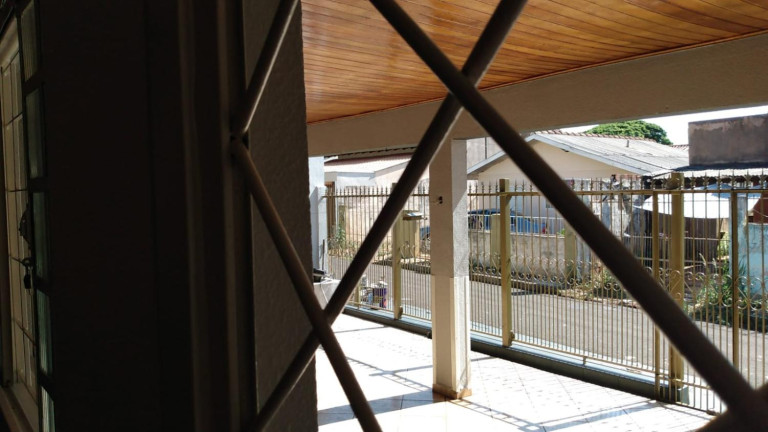 Imagem Casa com 3 Quartos à Venda, 148 m² em Conjunto Café - Londrina Imagem Casa com 3 Quartos à Venda, 148 m² em Conjunto Café - Londrina