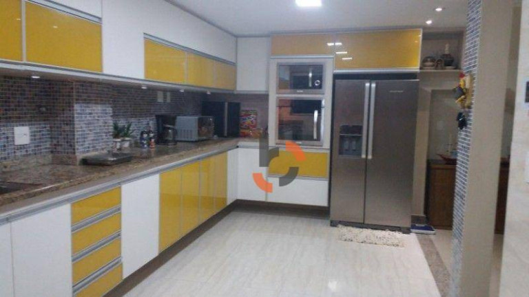 Imagem Casa com 5 Quartos à Venda, 218 m² em Califórnia - Nova Iguaçu