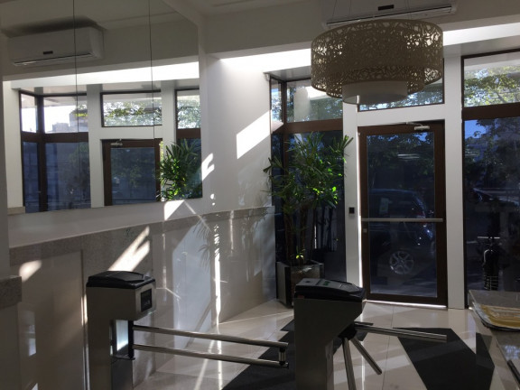 Imagem Sala Comercial à Venda, 46 m² em Três Figueiras - Porto Alegre