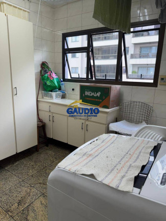 Imagem Apartamento com 3 Quartos para Alugar, 242 m² em Vila Suzana - São Paulo Imagem Apartamento com 3 Quartos para Alugar, 242 m² em Vila Suzana - São Paulo