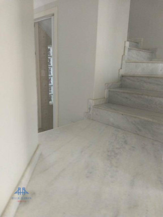 Imagem Casa com 3 Quartos à Venda, 250 m² em Carianos - Florianópolis Imagem Casa com 3 Quartos à Venda, 250 m² em Carianos - Florianópolis