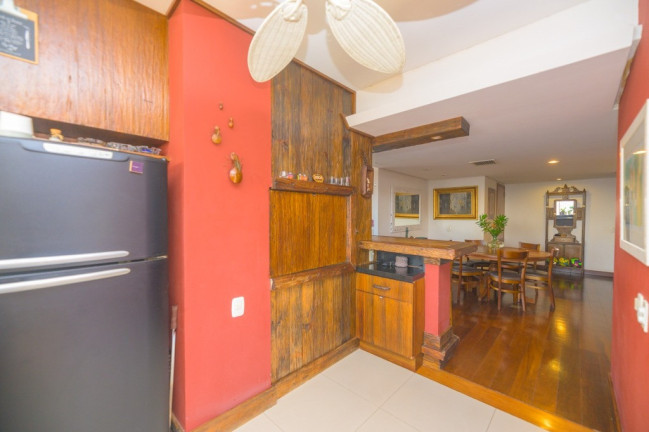 Imagem Apartamento com 3 Quartos à Venda, 350 m² em Rio Branco - Porto Alegre