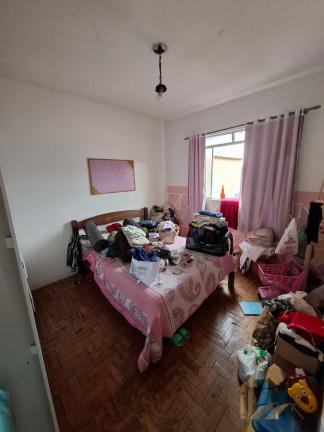 Imagem Casa com 5 Quartos à Venda, 200 m² em São João Batista (venda Nova) - Belo Horizonte Imagem Casa com 5 Quartos à Venda, 200 m² em São João Batista (venda Nova) - Belo Horizonte