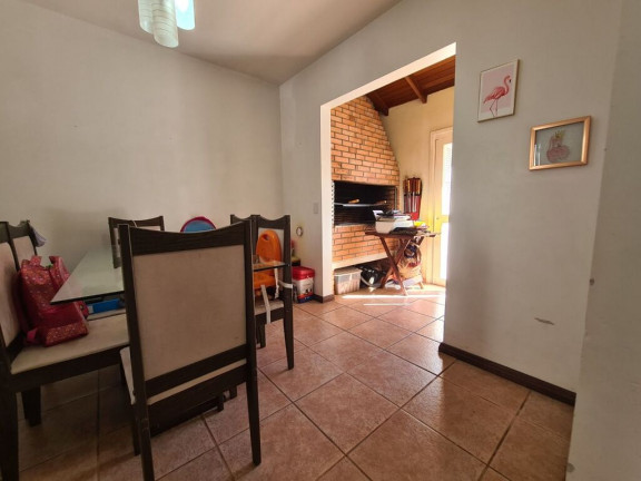 Imagem Casa com 2 Quartos à Venda, 95 m² em Hípica - Porto Alegre Imagem Casa com 2 Quartos à Venda, 95 m² em Hípica - Porto Alegre