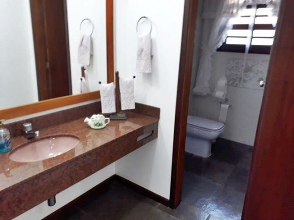 Imagem Casa com 4 Quartos à Venda, 500 m² em Comary - Teresópolis