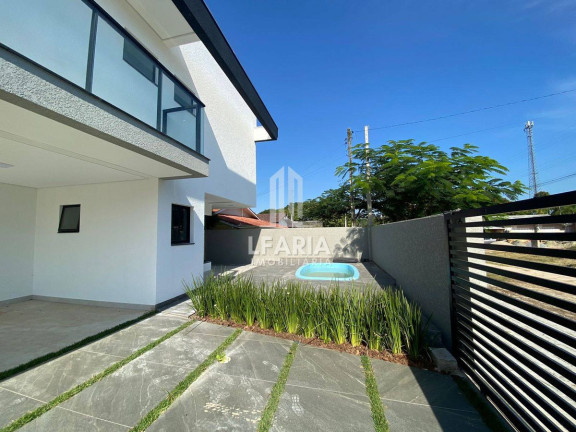 Imagem Sobrado com 3 Quartos à Venda, 149 m² em Rainha Do Mar - Itapoá Imagem Sobrado com 3 Quartos à Venda, 149 m² em Rainha Do Mar - Itapoá