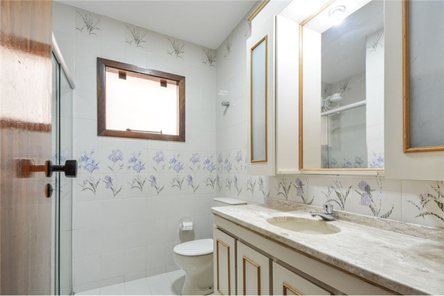 Imagem Casa com 3 Quartos à Venda, em Vila Madalena - São Paulo Imagem Casa com 3 Quartos à Venda, em Vila Madalena - São Paulo