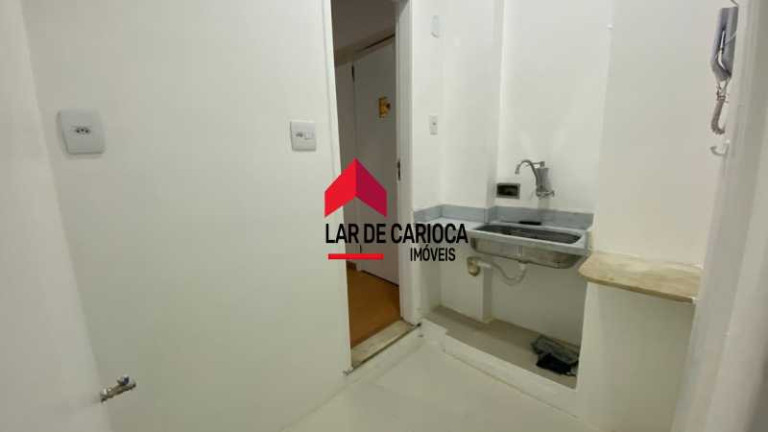 Imagem Apartamento com 1 Quarto à Venda, 65 m² em Copacabana - Rio De Janeiro Imagem Apartamento com 1 Quarto à Venda, 65 m² em Copacabana - Rio De Janeiro