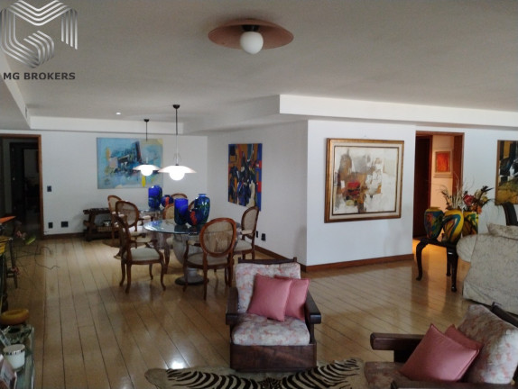Imagem Imóvel com 4 Quartos à Venda, 450 m² em Icaraí - Niterói Imagem Imóvel com 4 Quartos à Venda, 450 m² em Icaraí - Niterói