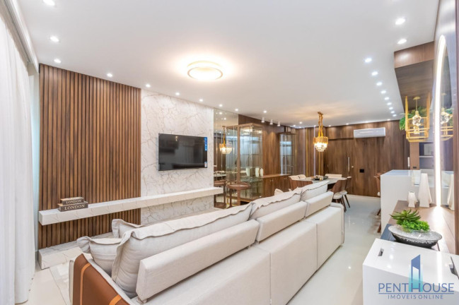 Imagem Apartamento com 3 Quartos à Venda, 130 m² em Centro - Balneário Camboriú