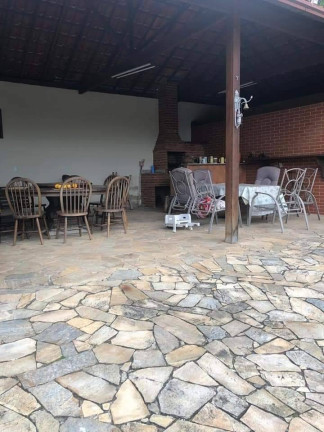 Imagem Casa com 6 Quartos à Venda, 1 m² em Vale Dos Pinheiros - Nova Friburgo Imagem Casa com 6 Quartos à Venda, 1 m² em Vale Dos Pinheiros - Nova Friburgo