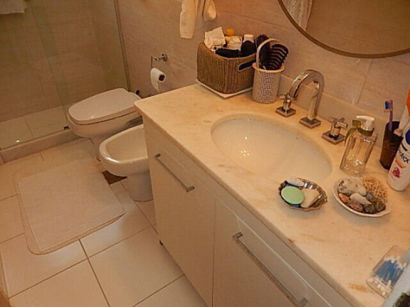 Imagem Apartamento com 4 Quartos à Venda,  em Leblon - Rio De Janeiro