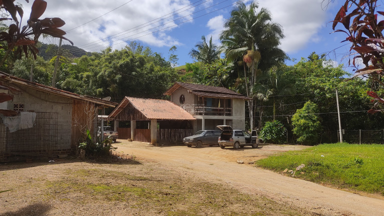 Imagem Imóvel com 3 Quartos à Venda,  em Arataca - São João Batista