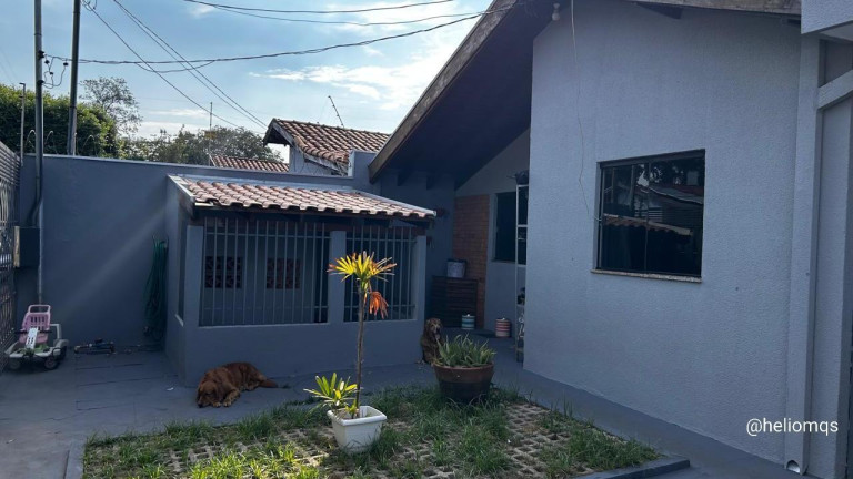 Imagem Casa com 3 Quartos à Venda, 200 m² em Parque Residencial Rita Vieira - Campo Grande Imagem Casa com 3 Quartos à Venda, 200 m² em Parque Residencial Rita Vieira - Campo Grande