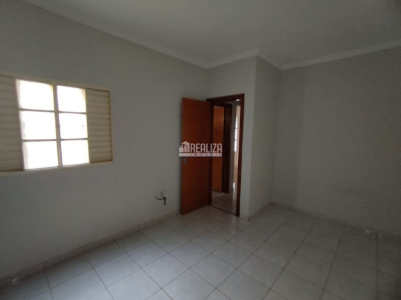 Imagem Casa com 2 Quartos à Venda, 67 m² em Olinda - Uberaba Imagem Casa com 2 Quartos à Venda, 67 m² em Olinda - Uberaba