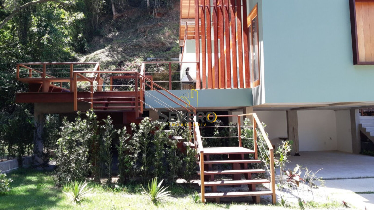 Imagem Casa de Condomínio com 3 Quartos à Venda, 205 m² em Serra Grande - Niterói Imagem Casa de Condomínio com 3 Quartos à Venda, 205 m² em Serra Grande - Niterói