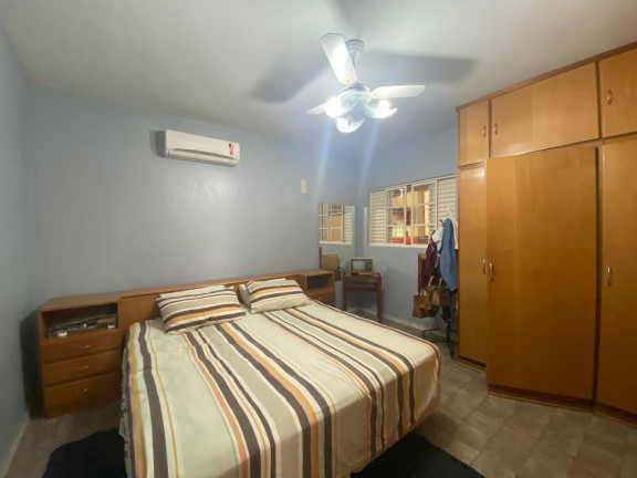 Imagem Casa com 4 Quartos à Venda, 200 m² em São Francisco - Campo Grande