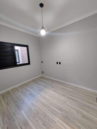 Imagem Casa com 3 Quartos à Venda, em Jardins - Bragança Paulista Imagem Casa com 3 Quartos à Venda, em Jardins - Bragança Paulista