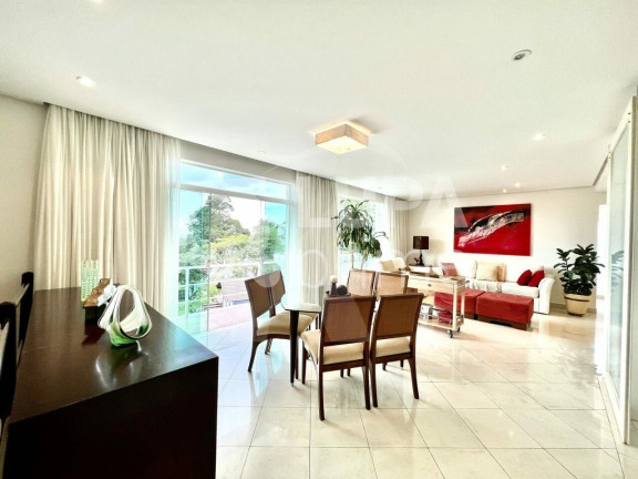 Casa com 4 Quartos à Venda, 460 m² em Tremembé - São Paulo