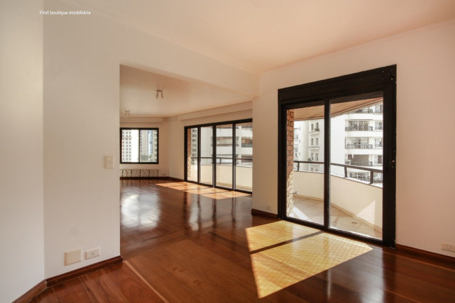 Imagem Apartamento com 3 Quartos à Venda ou Locação, em Itaim Bibi - São Paulo Imagem Apartamento com 3 Quartos à Venda ou Locação, em Itaim Bibi - São Paulo