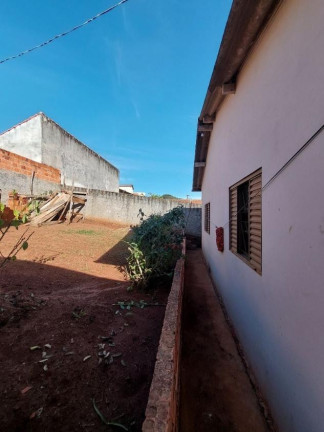 Imagem Casa com 2 Quartos à Venda, 70 m² em Jardim Cristina - Botucatu Imagem Casa com 2 Quartos à Venda, 70 m² em Jardim Cristina - Botucatu