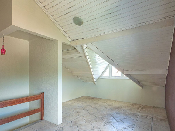 Imagem Casa com 3 Quartos à Venda, em Sarandi - Porto Alegre Imagem Casa com 3 Quartos à Venda, em Sarandi - Porto Alegre