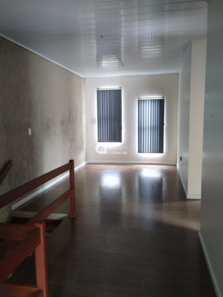 Imagem Casa com 3 Quartos à Venda, 220 m² Imagem Casa com 3 Quartos à Venda, 220 m²
