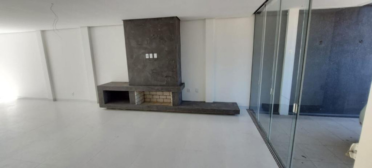 Imagem Sobrado com 3 Quartos à Venda, 150 m² em Village - Capao Da Canoa Imagem Sobrado com 3 Quartos à Venda, 150 m² em Village - Capao Da Canoa