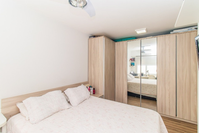 Imagem Imóvel com 2 Quartos à Venda, 79 m² em Higienópolis - Porto Alegre Imagem Imóvel com 2 Quartos à Venda, 79 m² em Higienópolis - Porto Alegre