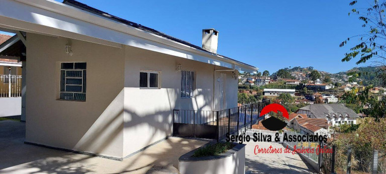Imagem Casa com 6 Quartos à Venda, 500 m² em Vila Telma - Campos Do Jordão Imagem Casa com 6 Quartos à Venda, 500 m² em Vila Telma - Campos Do Jordão