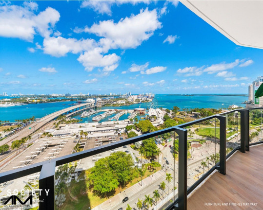 Apartamento com 3 Quartos à Venda, 143 m² em Downtowm Maiami - Maiami